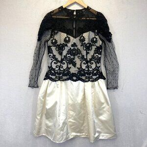 Rina diMontella Lace Satin Dress Womens Size 6 Black Ivory Knee Prom Hoco Formal